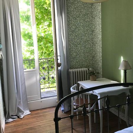 Un Jardin Dans La Ville Bed & Breakfast Châlons-en-Champagne Exterior foto